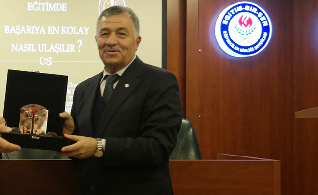 'Profesörüm kimse beni dolandıramaz' dedi, dolandırıldı