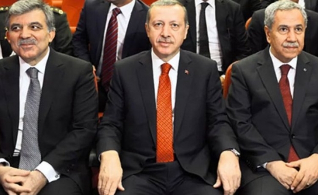Eski bakandan flaş iddialar: Gül ve Arınç, Erdoğan'a kumpas kurdu