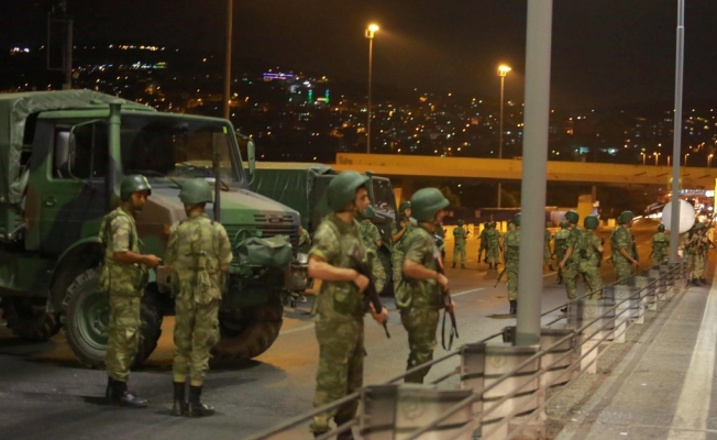 15 Temmuz’da darbecilerin bileğini meyhaneden gelip büktüler!