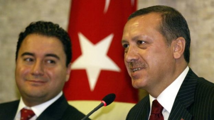 AKP'de yeni parti depremi: İstifalar peş peşe...