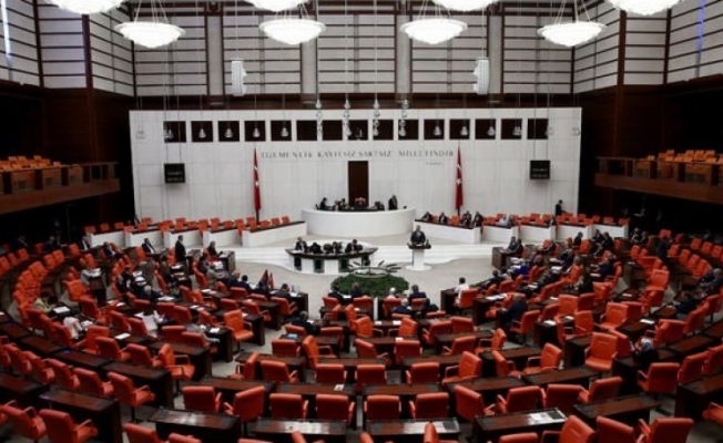 Meclis'te 'kadın üniversitesi' tartışması: 'Cumhurbaşkanını başka ülkelere göndermeyin'