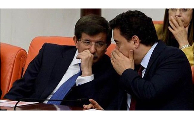 Davutoğlu'nu yeni partide istemeyen Babacan değilmiş: Kim bu arkadaki ikinci el?