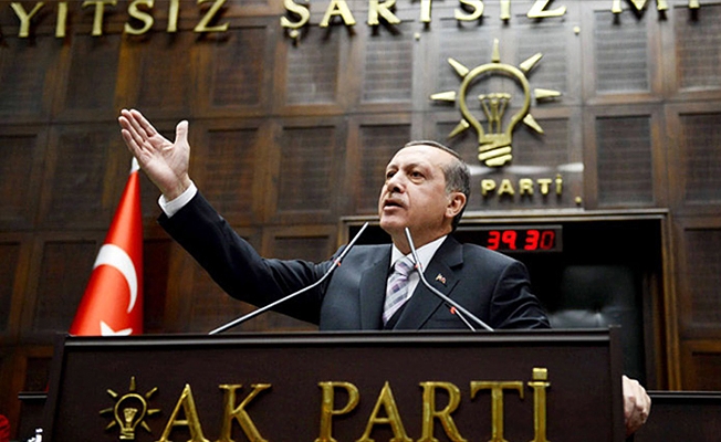 AKP'de gözler Erdoğan'da: Parti içi değişiklik bekleniyor