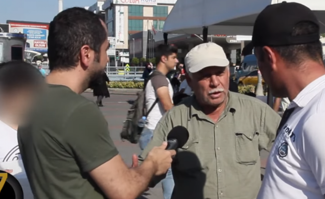 Röportaja 13 yaşındaki çocuk damgasını vurdu: Bir şey söyleyebilir miyim?