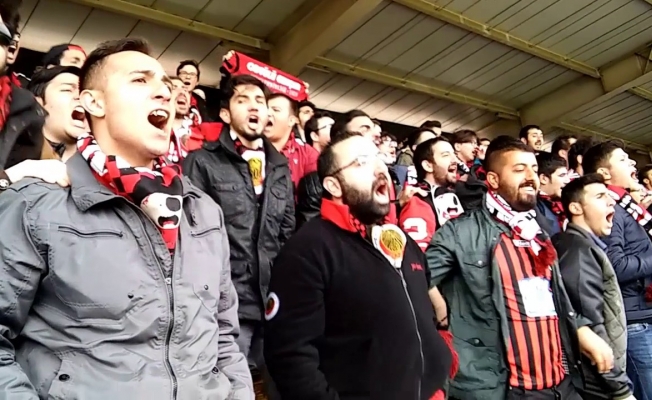Gençlerbirliği taraftarından kombine isyanı