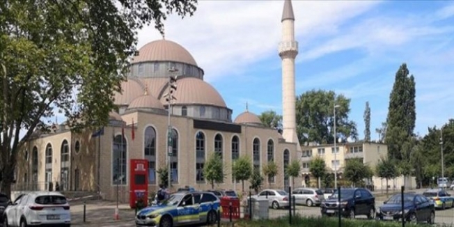 Camiye bomba ihbarı