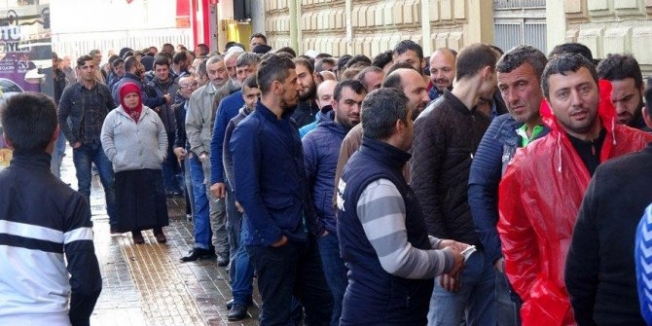 'Yüz binlerce kişi, CHP'li belediyelere başvurup iş istiyor'