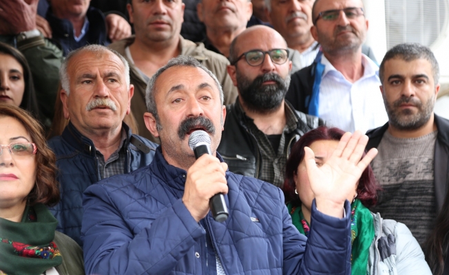 Komünist Başkan çağrı yaptı: Kayyumun bıraktığı enkazı gelin birlikte kaldıralım