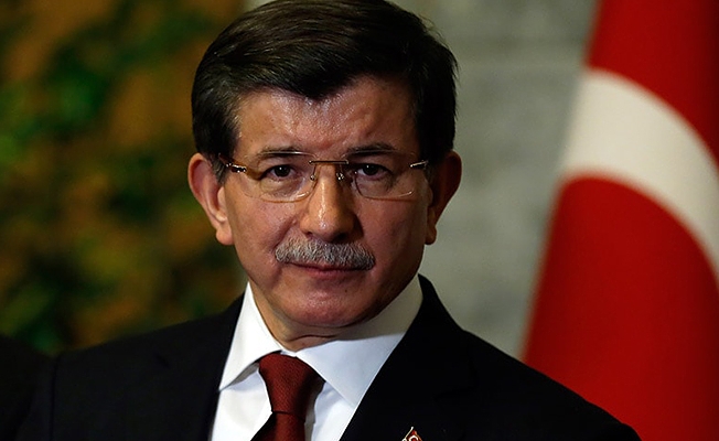 AKP'li isimden dikkat çeken Davutoğlu paylaşımı