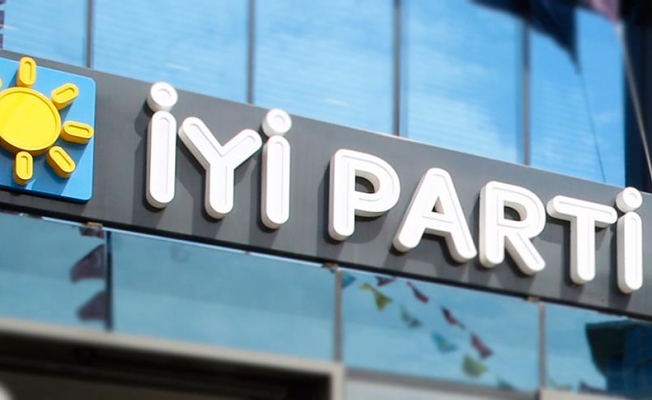İyi Parti yöneticisi Bahçeli'ye kulak verip istifa etti: Evime dönüyorum