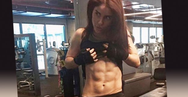 Irmak Ünal kaslarını konuşturdu
