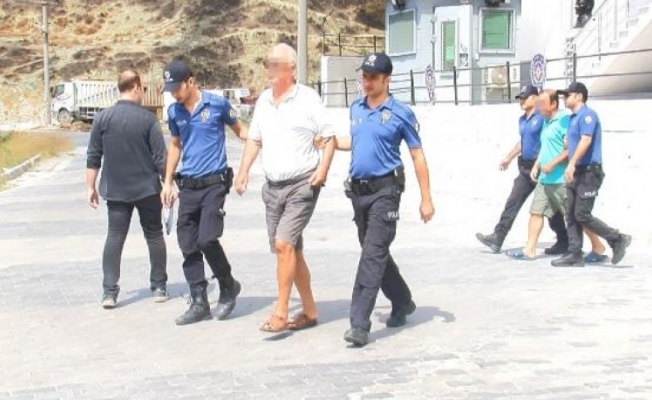 Marmara Adası'nda gözaltına alınan baba-oğul adliyede