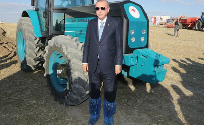 'Vatan toprağına basarken galoş giyen devlet adamı'
