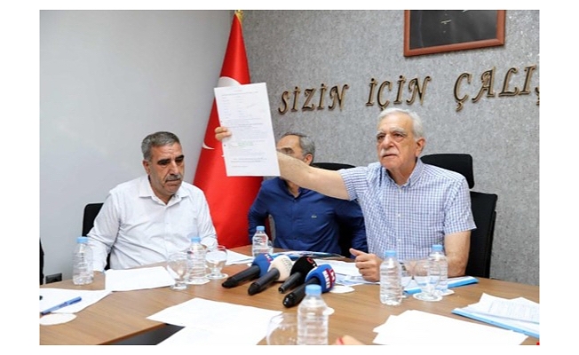 Görevden alınan Ahmet Türk'ten ilk açıklama