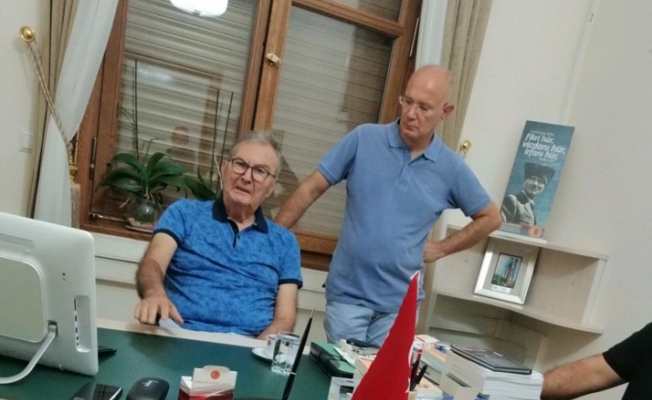 Baykal siyasete geri döndü!