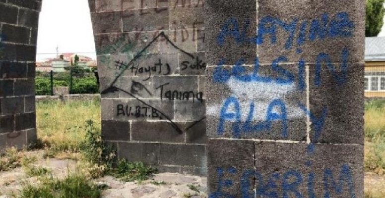 Şehitlik madde bağımlılarının mekanı oldu