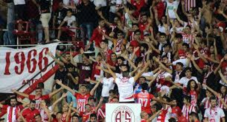 Antalyaspor'dan anlamlı Emine Bulut kararı