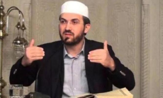 Diyanet’ten kovulmuştu: İhsan Şenocak lise açıyor