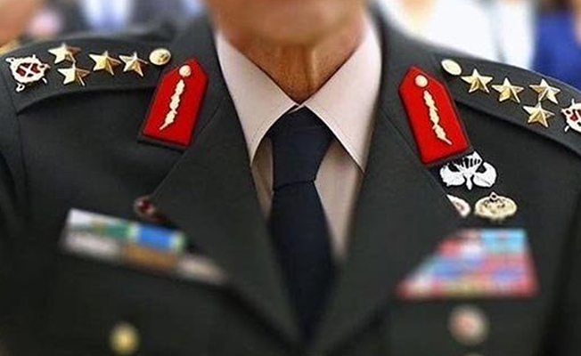 TSK'da generaller peş peşe istifa etti!
