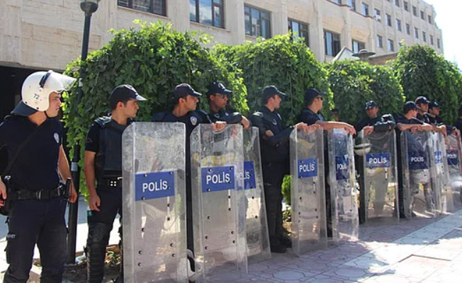 CHP'den 'kayyum' tepkilerine yönelik uyarı: Fazla sert olmayın
