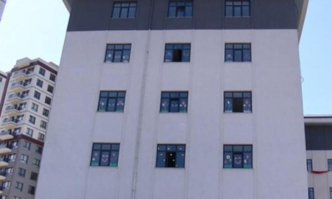 İstanbul'da bir kolej daha kapandı