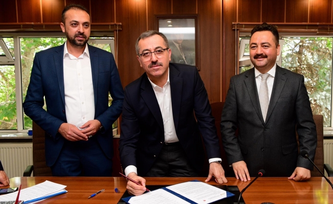 AKP'li belediyenin Çin protokolüne tepki