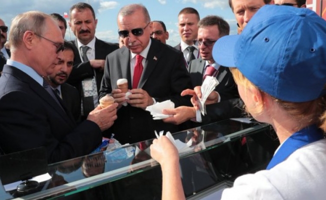 VİDEO | Erdoğan, Putin'e dondurma ısmarlattı: Benim paramı da veriyorsun değil mi?