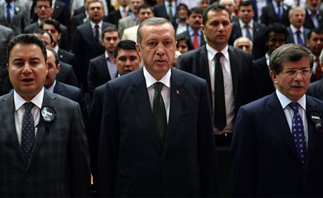 AKP'de ortalık karıştı: Erdoğan'a 'Yeni partiye geçeriz' mesajı!