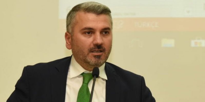 AKP'li vekil, torpil mesajını yanlışlıkla paylaştı