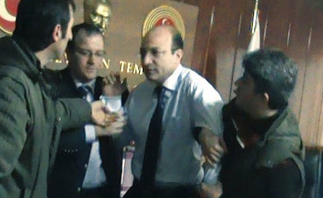 CHP'li eski vekilden dikkat çeken çıkış: Bu yaygaraya teslim olmaları anlaşılmaz