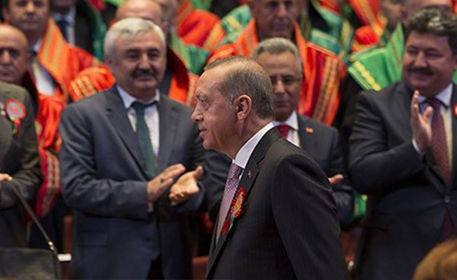 Erdoğan'a boykot sürüyor: Yargı Saray'a, savunma Anıtkabir'e