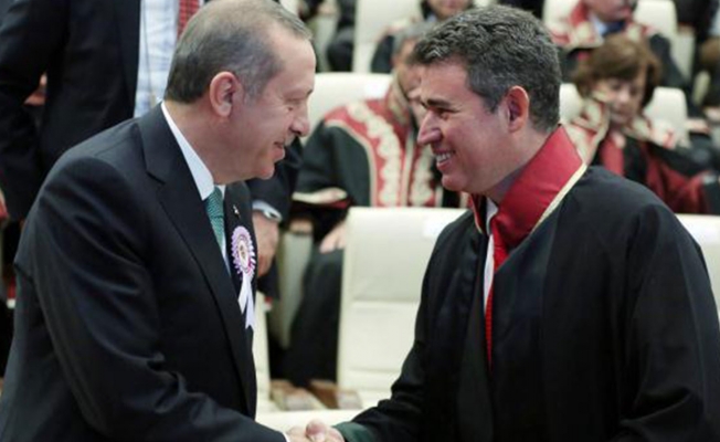 Saray'ın kapısında kuyruğa girmişti: Ankara Barosu'ndan Feyzioğlu kararı