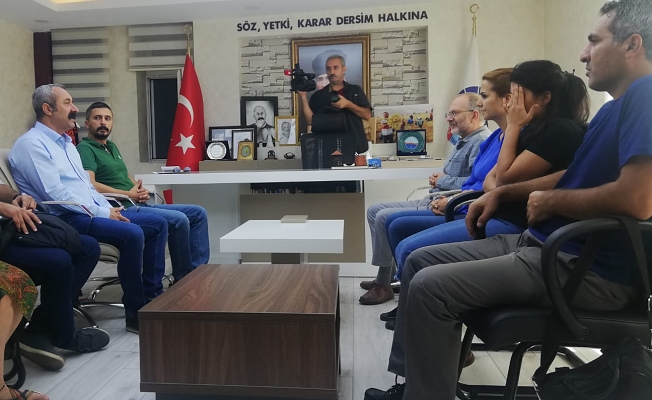 'Komünistlerin neler yapabileceğini herkese göstermemiz gerekiyor'
