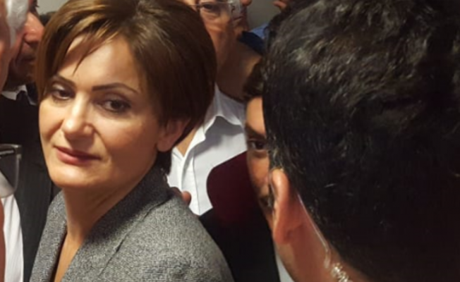 Canan Kaftancıoğlu basın açıklaması yapıyor