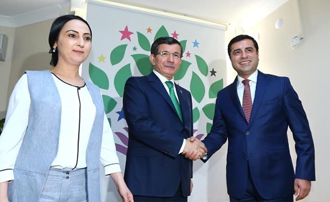 Davutoğlu'ndan ilginç HDP hamlesi