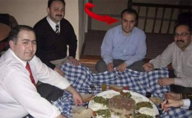Hikmet'e, Saylan'a, Mumcu'ya küfreden 'maklubeci'nin yeni fotoğrafı ortaya çıktı
