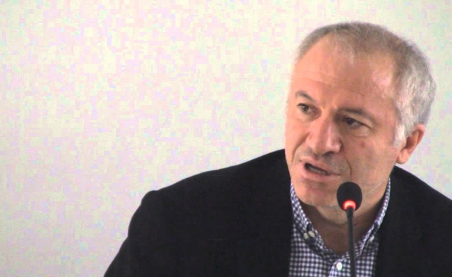 Akit FETÖ şirketlerini anlatan yazarını gönderdi