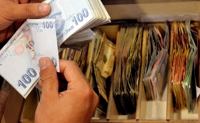 Eğitim masraflarına isyan: 'Soygun düzeni'