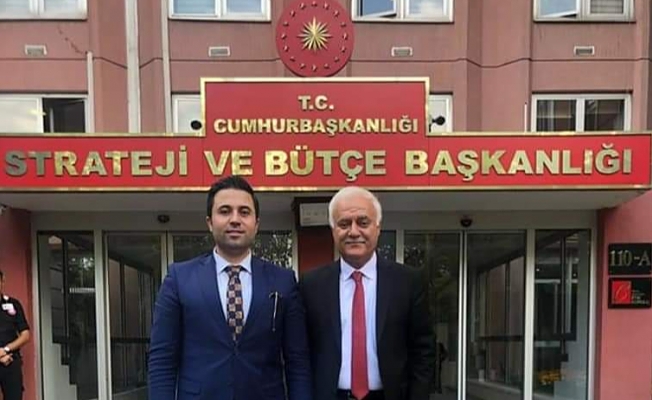 AKP adayı seçilemeyince Nihat Hatipoğlu'nun teveccühü ile Daire Başkanı oldu
