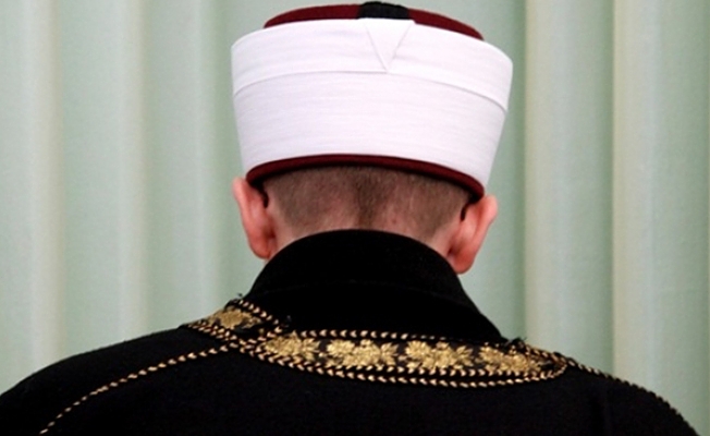 Minareler süngü mü? Cami imamından CHP'ye hakaret