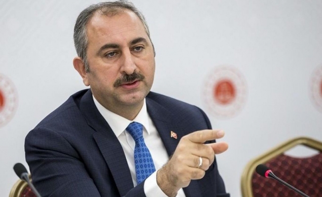 Yandaş yazardan itiraf: 'FETÖ ile kaşık sallamayan mı var?'