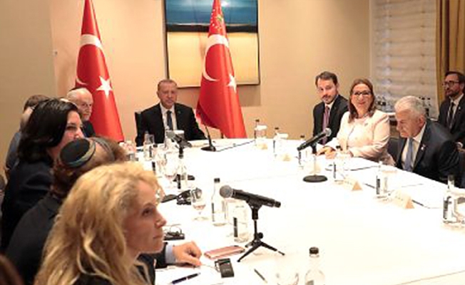 Otel odasında dikkat çeken toplantı: Ne konuşuldu?