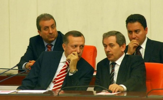 CHP'li Şener'den itiraf: Erdoğan'ın unvanlarının çoğunda benim payım var