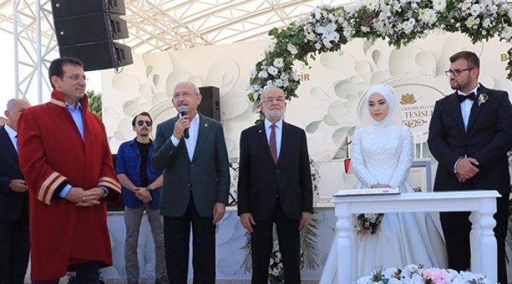 Kılıçdaroğlu ve Karamollaoğlu nikah şahidi oldu