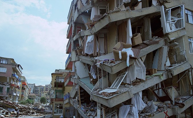 Yandaş gazeteden deprem önerisi: Helal daireler alın