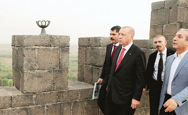 Erdoğan’ın Diyarbakır ziyareti mahkemelik: Ters kelepçede diz çöktürüp darp ettiler