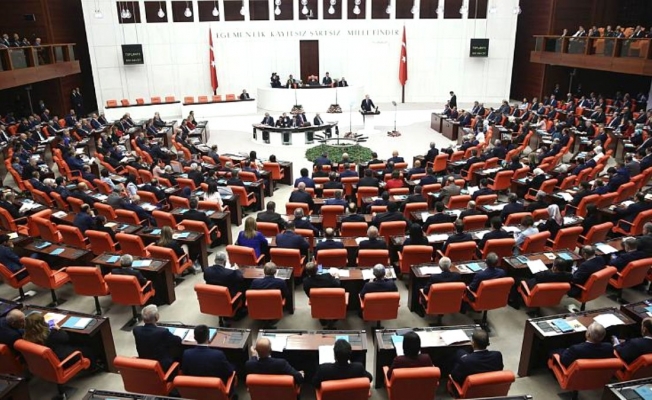 Ülke kararnamelerle yönetiliyor! 'Yasama' yerine 'yasa-ma' meclisi