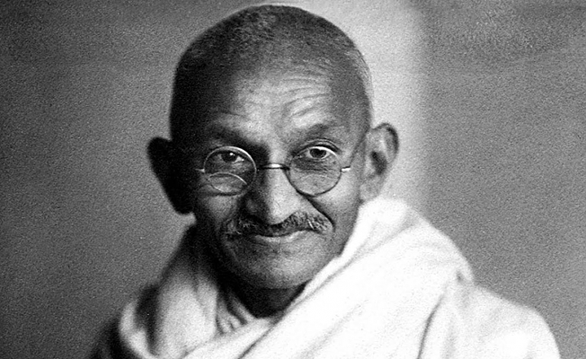 Mahatma Gandi'nin külleri çalındı