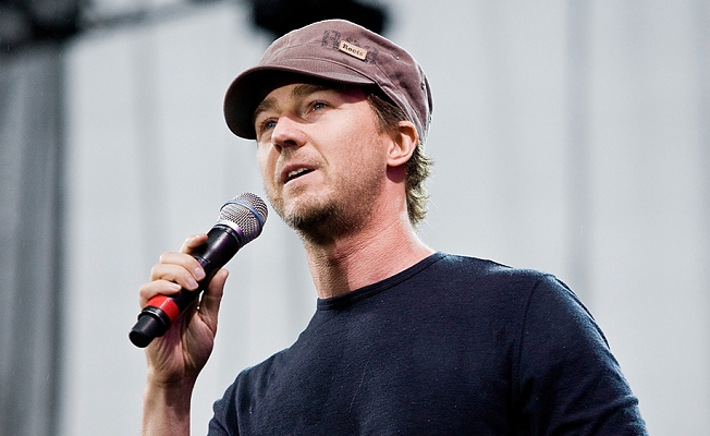 Edward Norton: Sinemayı Öldüren Salonlar, Netflix Değil