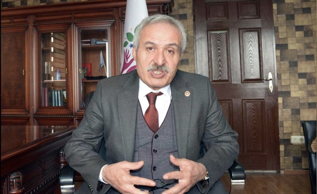 Yerine kayyum atanan eski Diyarbakır Belediye Başkanı Selçuk Mızraklı tutuklandı